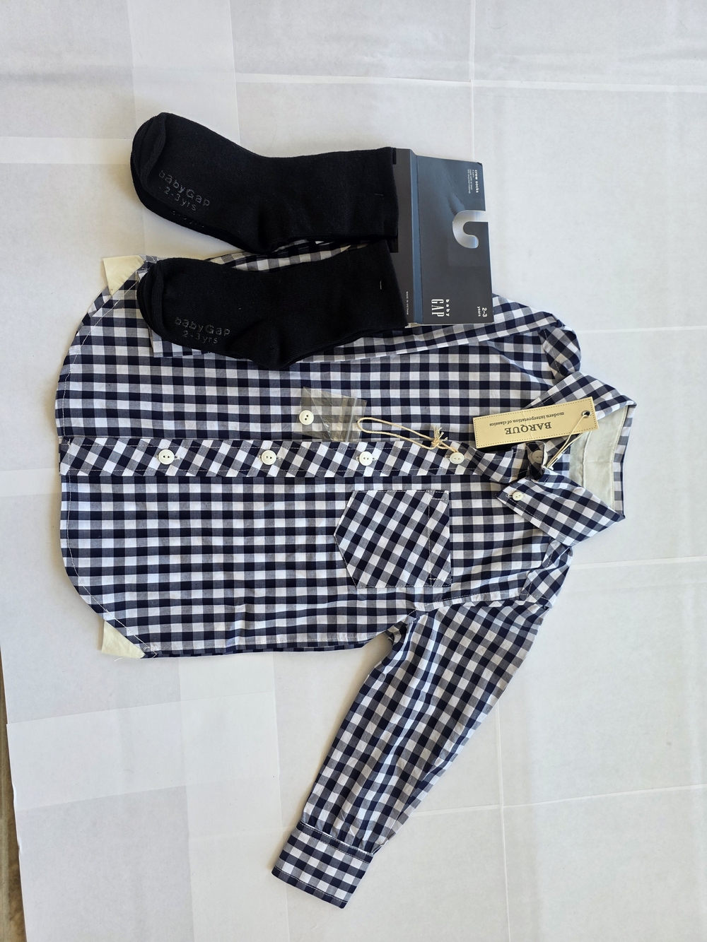 NWT 3T Navy & White Gingham Shirt with Black Socks by Gap